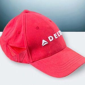 DELTA AIR LINES ✈️ ADJUSTABLE STRAPBACK BASEBALL HAT/CAP ✈️